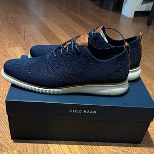 Cole Haan Men's Dark Blue Knit Oxford Shoes